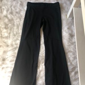 Kim Kardashian preowned PH8 by BeBe athletic pants